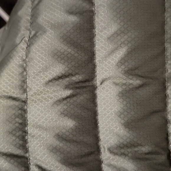 NWOT  Premium Kathmandu 550 Duck Down Vest Beautiful dark green (XS) - Picture 8 of 9